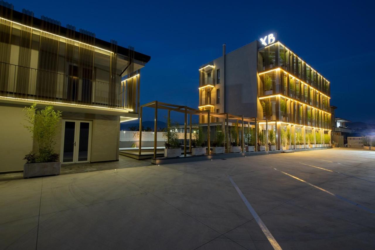 Hotel Xbusiness Nola Esterno foto