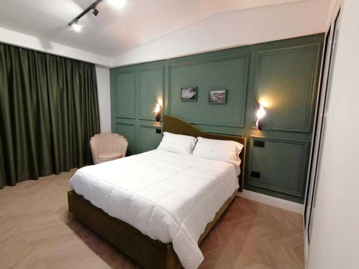 Hotel Xbusiness Nola Esterno foto
