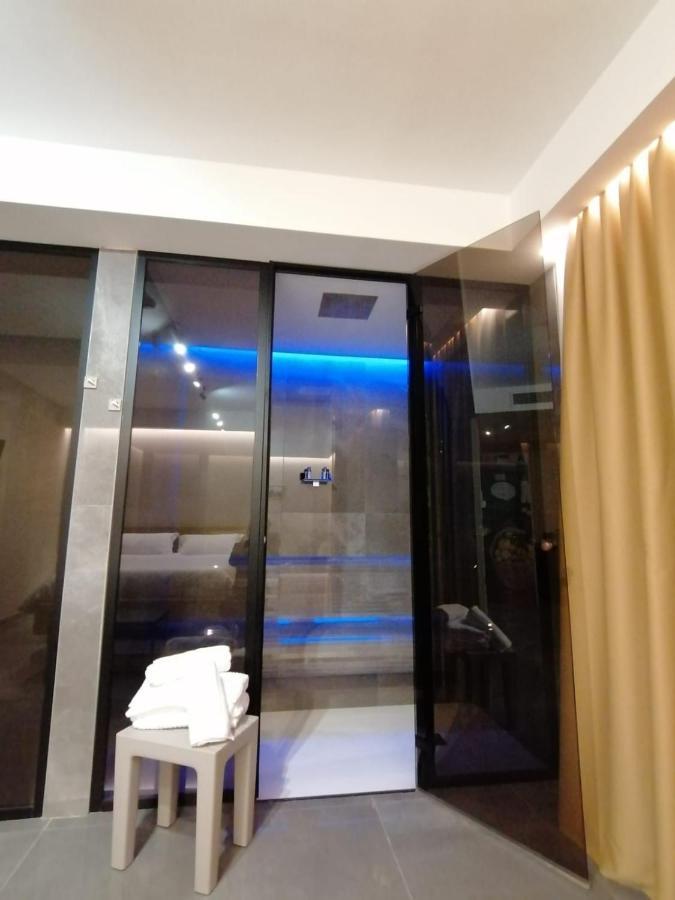 Hotel Xbusiness Nola Esterno foto